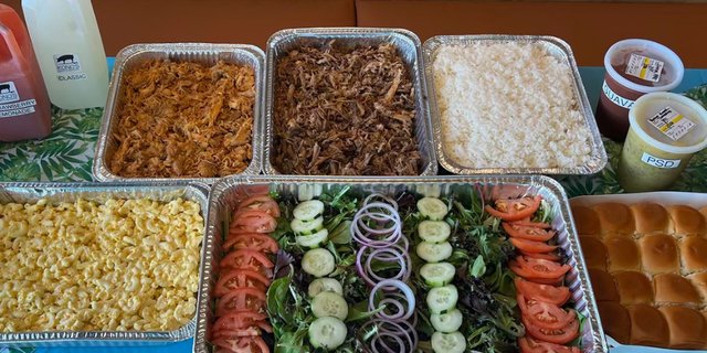 30-Person Luau Package