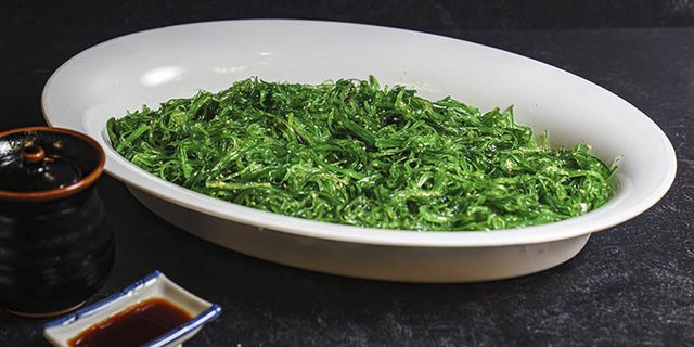 Seaweed Salad Platter