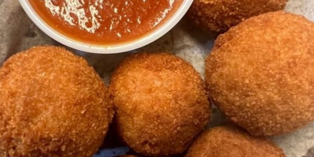Fried Mozzarella Balls