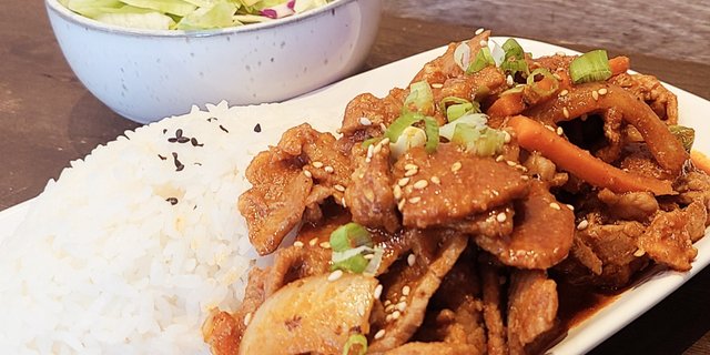 Spicy Stir-fried Pork (Jeyuk Bokeum)