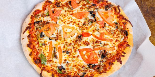 Classic Vegetarian Pizza
