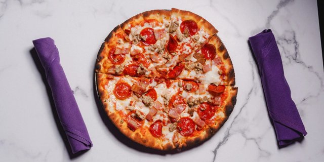 Big Daddy's Meat Lovers Pizza