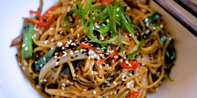 Stir-Fry Noodles Bowl