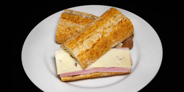Jambon Beurre Fromage Sandwich