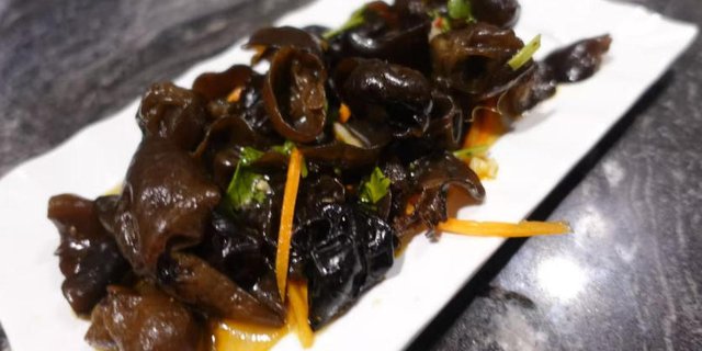 Chilled Wood Ear Mushrooms