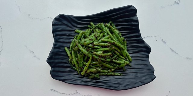 Stir-Fried String Beans