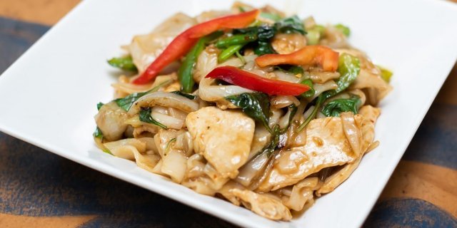 Pad Kee Mao (Drunken Noodles)