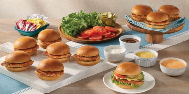 Build-Your-Own Grilled Homestyle Chicken Sandwich Bar