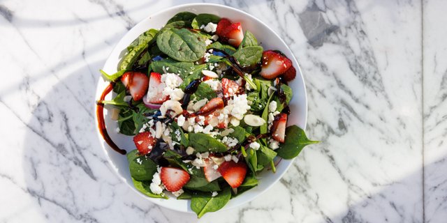Strawberry Spinach Salad