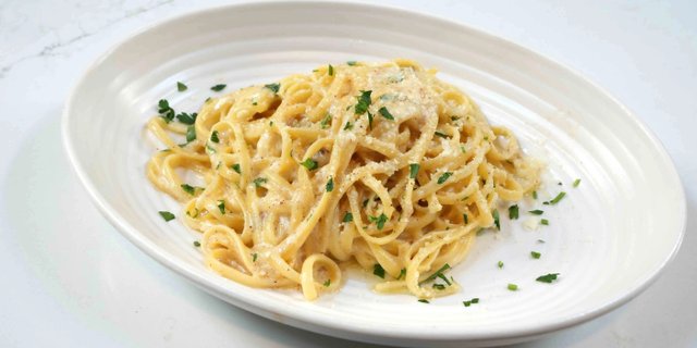 Linguine Alfredo