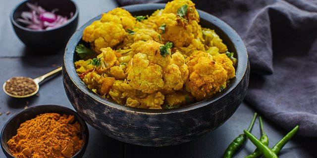 Gobi Aloo Tray | Cauliflower w/ Potatoes
