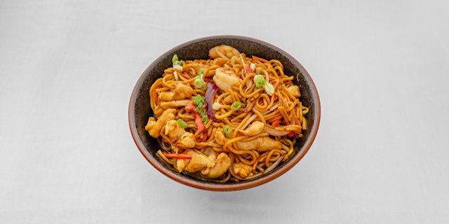 Chicken Lo Mein