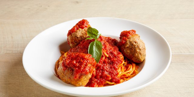 Individual Pasta w/ Meatballs