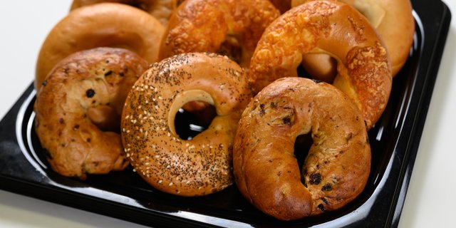 Assorted Bagel Tray