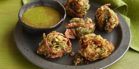 Spinach Pakora Platter