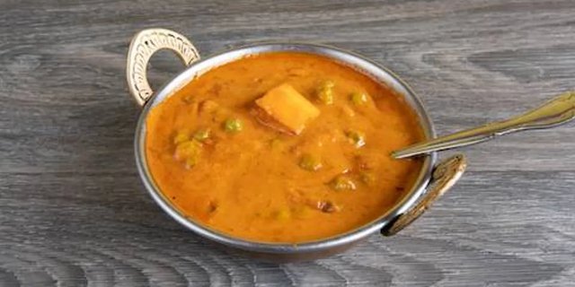 Matar Paneer