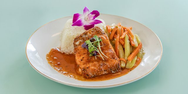Breez Salmon