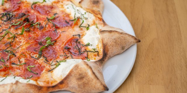 Star Luca Pizza