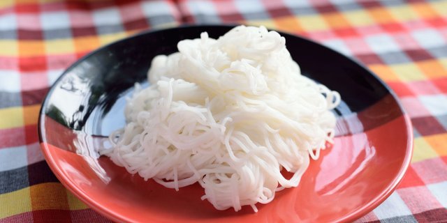 Boiled Rice Noodles