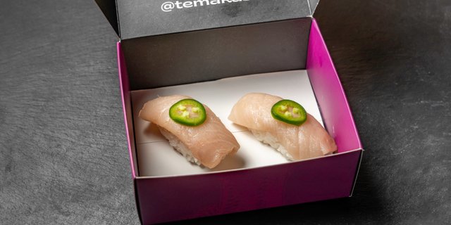 Yellowtail Nigiri