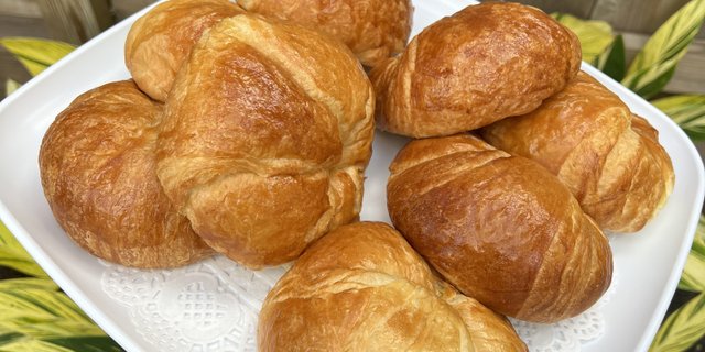 Plain Croissant Tray