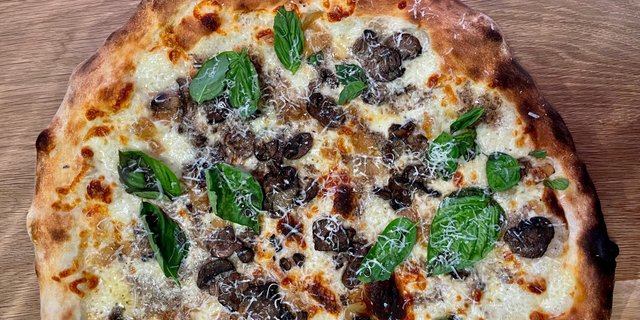 Mina Pizza