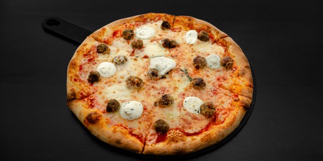 Nonno Sal's Classic Pizza