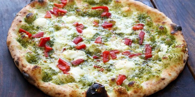 Gluten-Free Pesto, Red Pepper & Goat Cheese Pizza