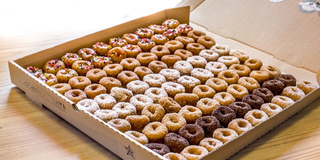 100 Mini Doughnuts