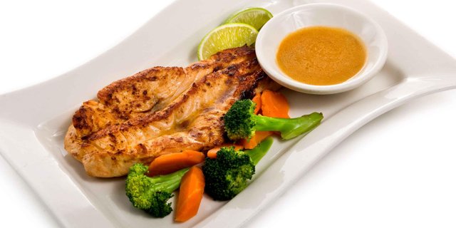 Salmon w/ Veggies in Garlic Sauce