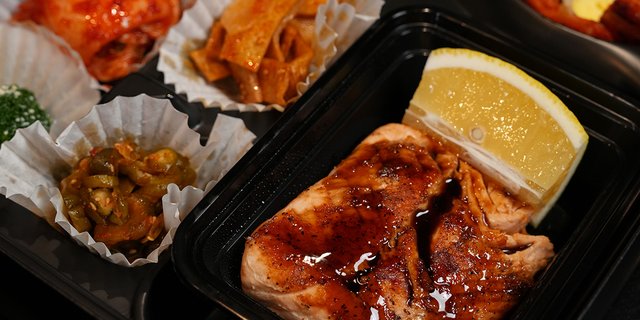 Salmon Box