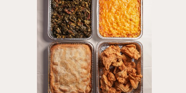 1 Entree & 2 Sides Package