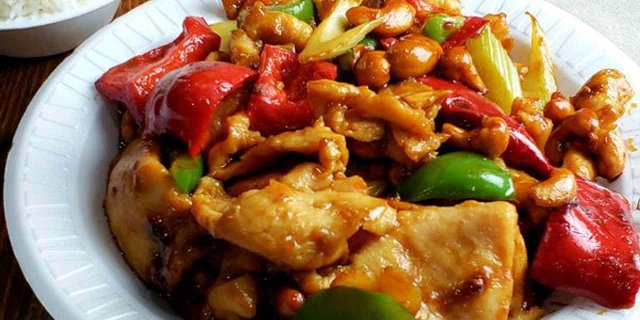 Chicken w/ Cashews