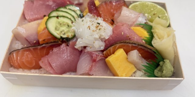 Isshin Sashimi Party Set 50 Pc