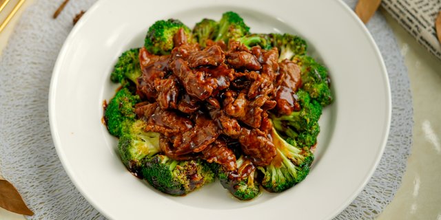 Beef w/ Broccoli