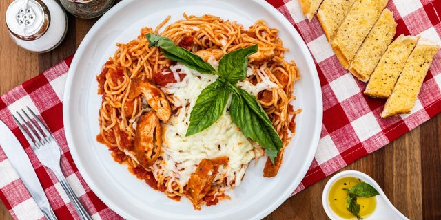Spaghetti w/ Grilled Chicken