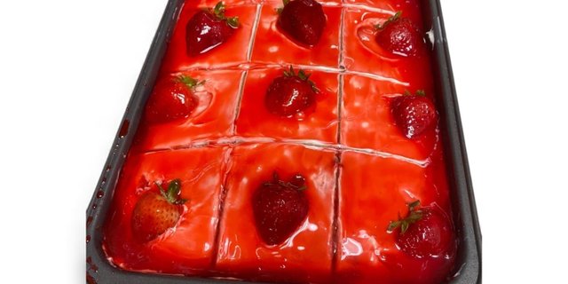 Strawberry Milky Cake Tray