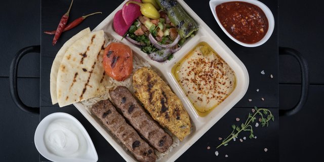 Plate Boxed Lunch