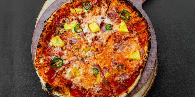Ham, Pineapple & Jalapeno Pizza