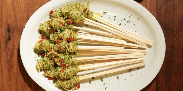 Pesto Noodle Sticks