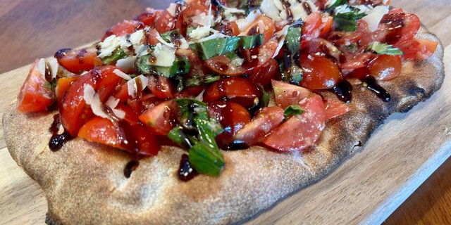 Bruschetta Pizza