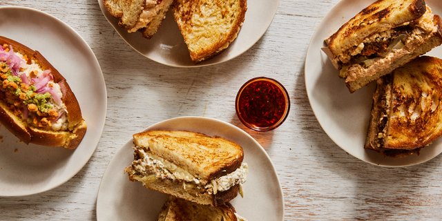Build-Your-Own Boxed Lunch