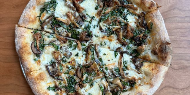 Little Stinker Pizza