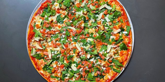16" Milanesa Pizza
