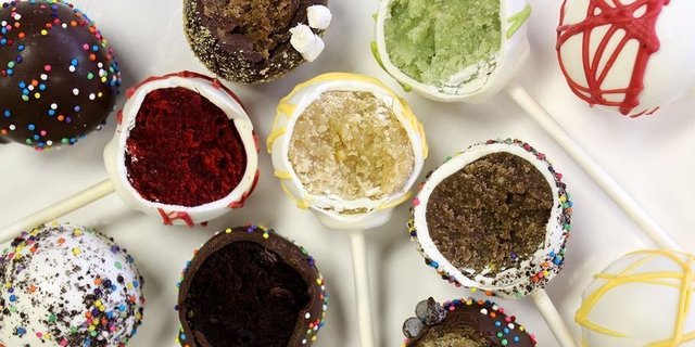 7 Hand-Rolled Cake Pop Bundle