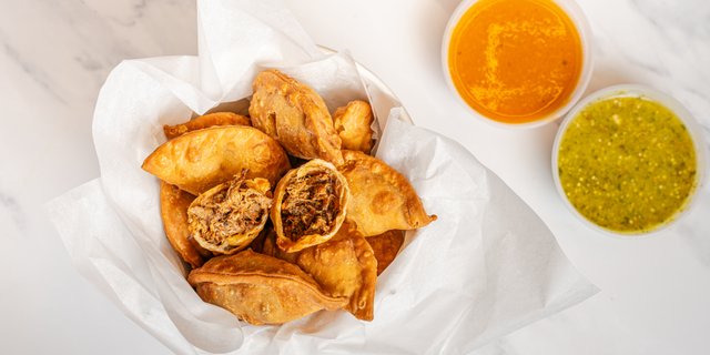 Empanadas Bucket