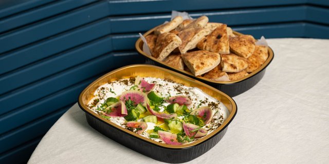 Labneh w/ Pita