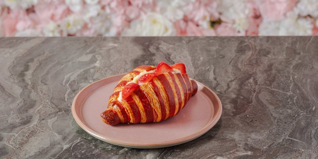 Strawberry Croissant