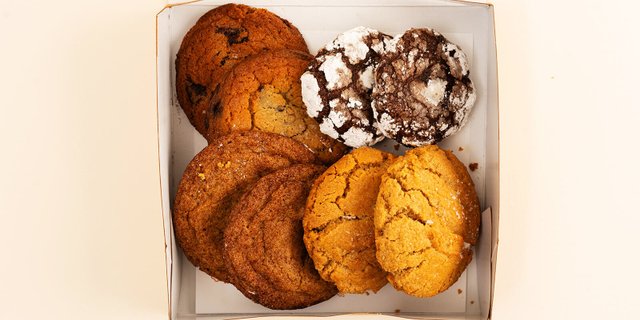 Assorted Dozen Cookies