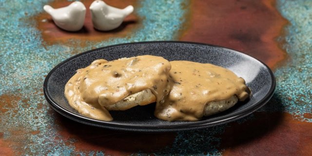 Biscuits & Mushroom Gravy
